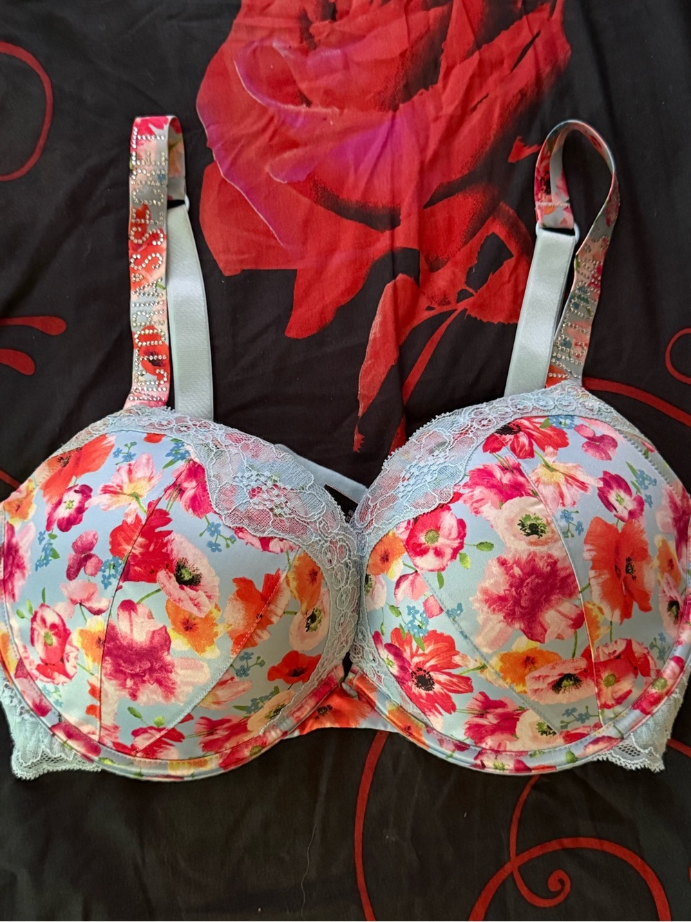 Victoria’s Secret 34dd bombshell push up bra